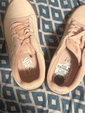 Vans Women's Light Pink Suede Low-Top Sneakers